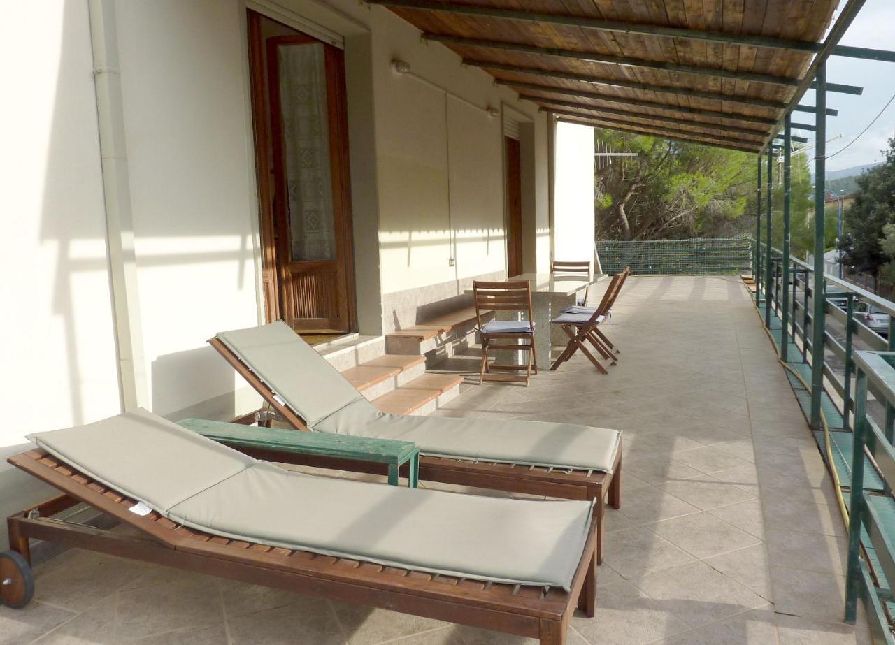 La Bouganville Apartments Cala Gonone Bagian luar foto